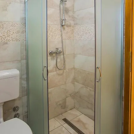 Katarina Appartement Sreser