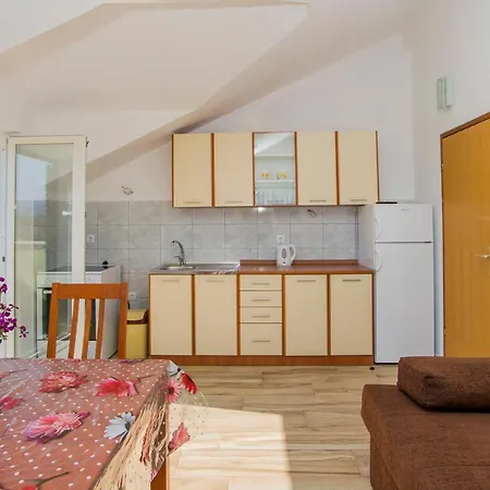 Katarina Appartement Sreser