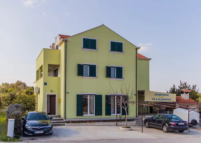 Katarina 斯瑞瑟尔